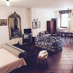 Carraresi Apartment