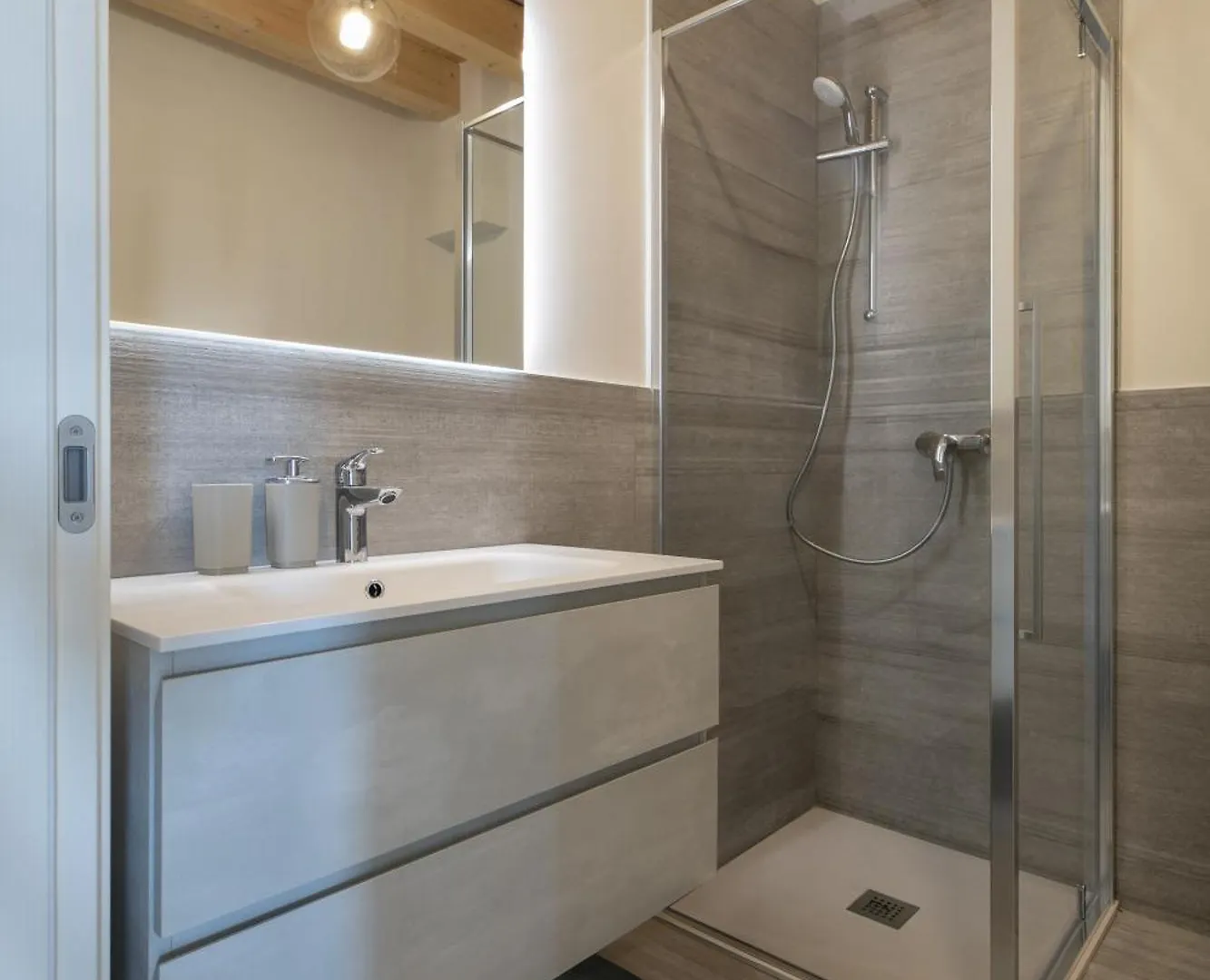 Molino 4 By Welchome Treviso 0*,  Italy